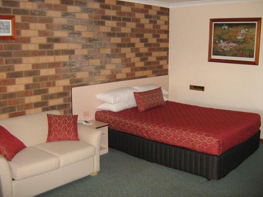 Highway Inn Motel Hay Ngoại thất bức ảnh